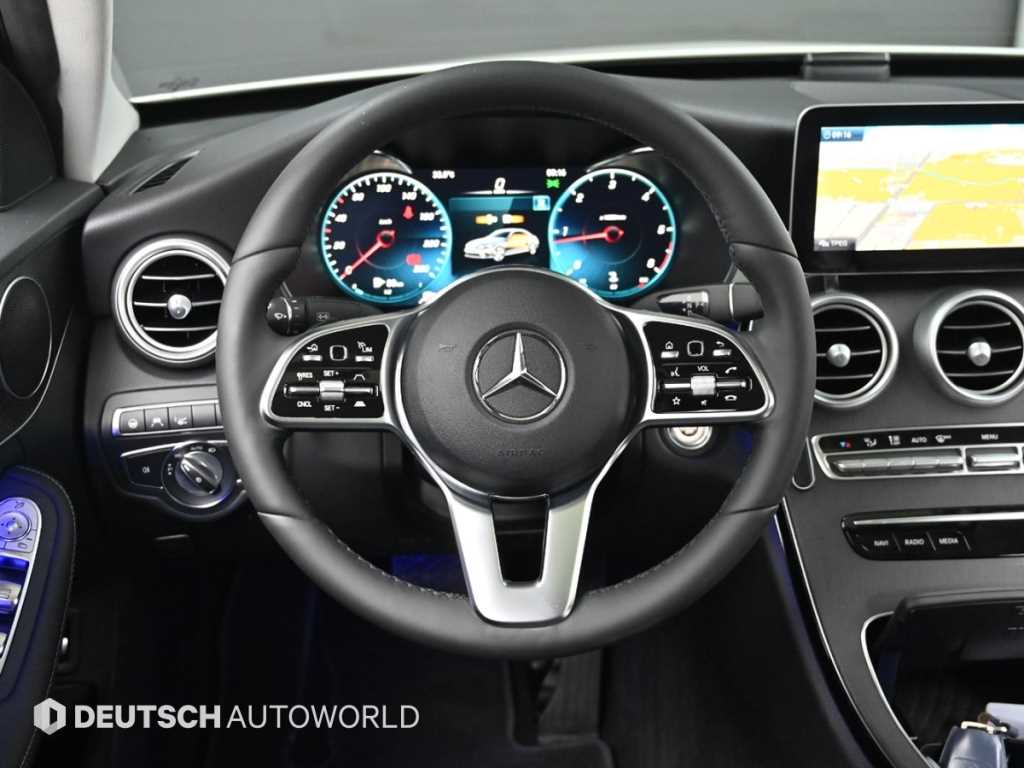 Mercedes-Benz C-Class — photo 13