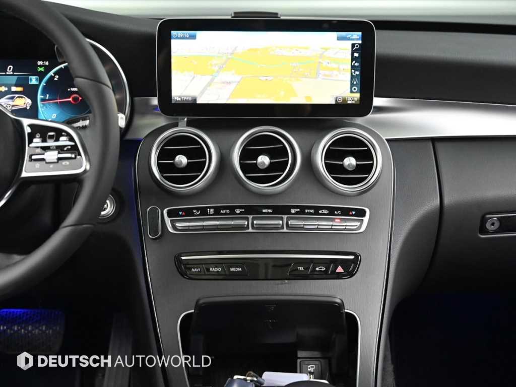 Mercedes-Benz C-Class — photo 14