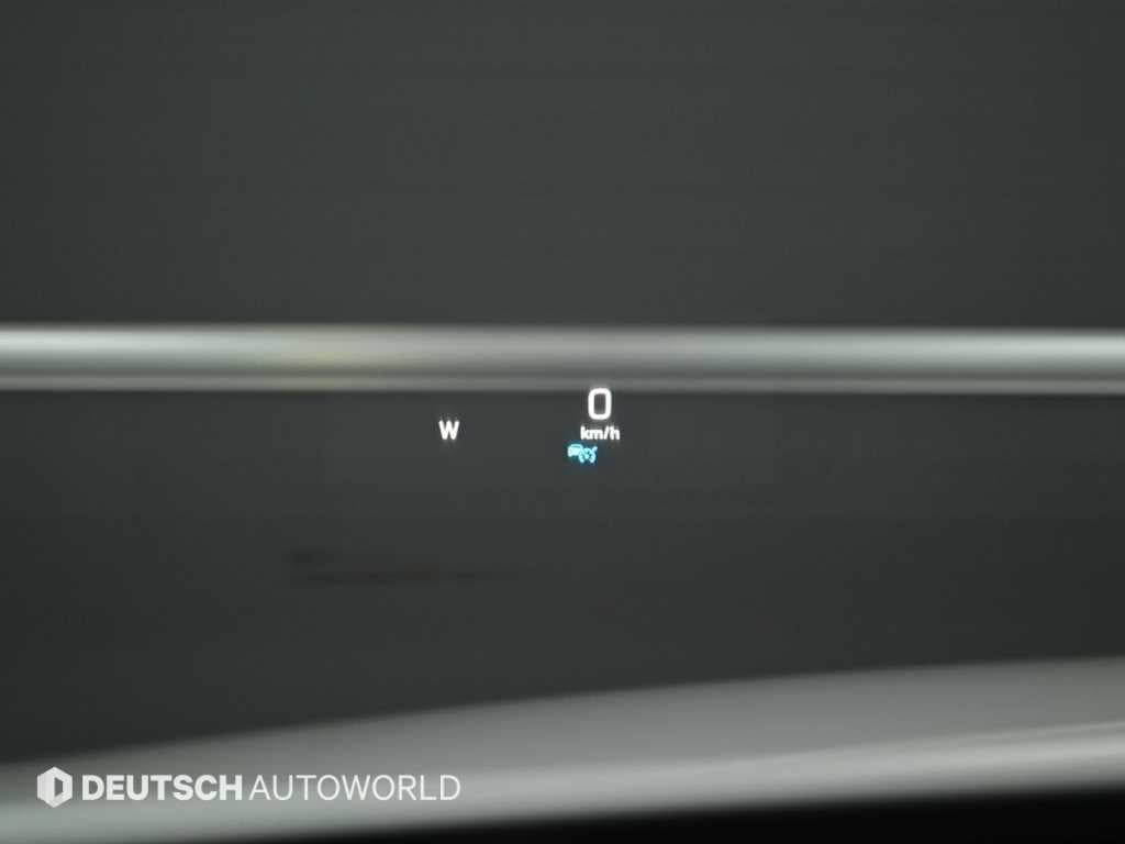 Mercedes-Benz C-Class — photo 17