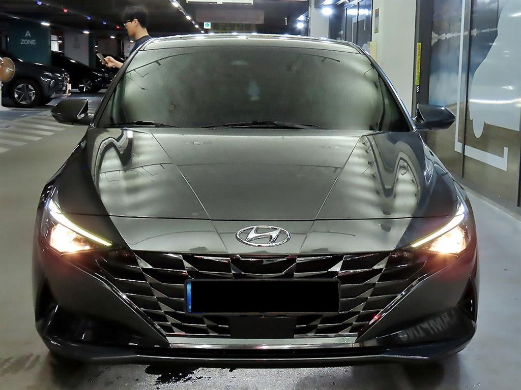 Hyundai Avante — photo 02