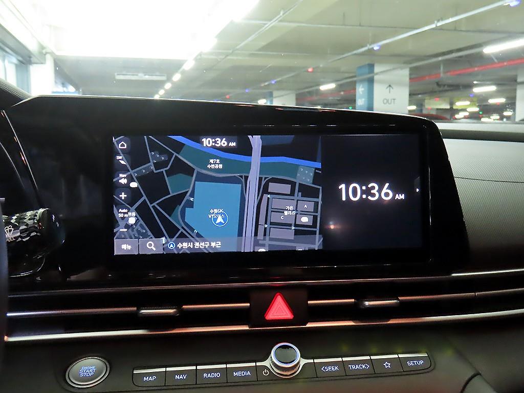 Hyundai Avante — photo 13
