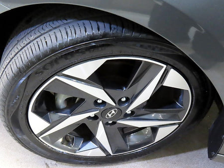 Hyundai Avante — photo 18