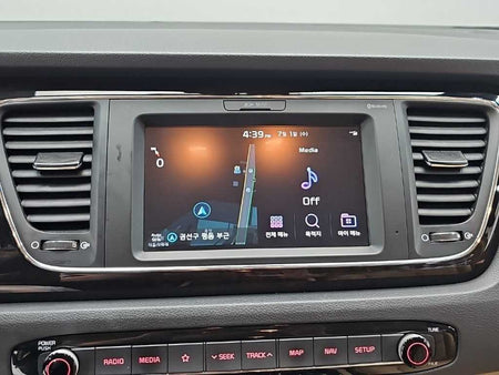Kia Carnival — photo 16