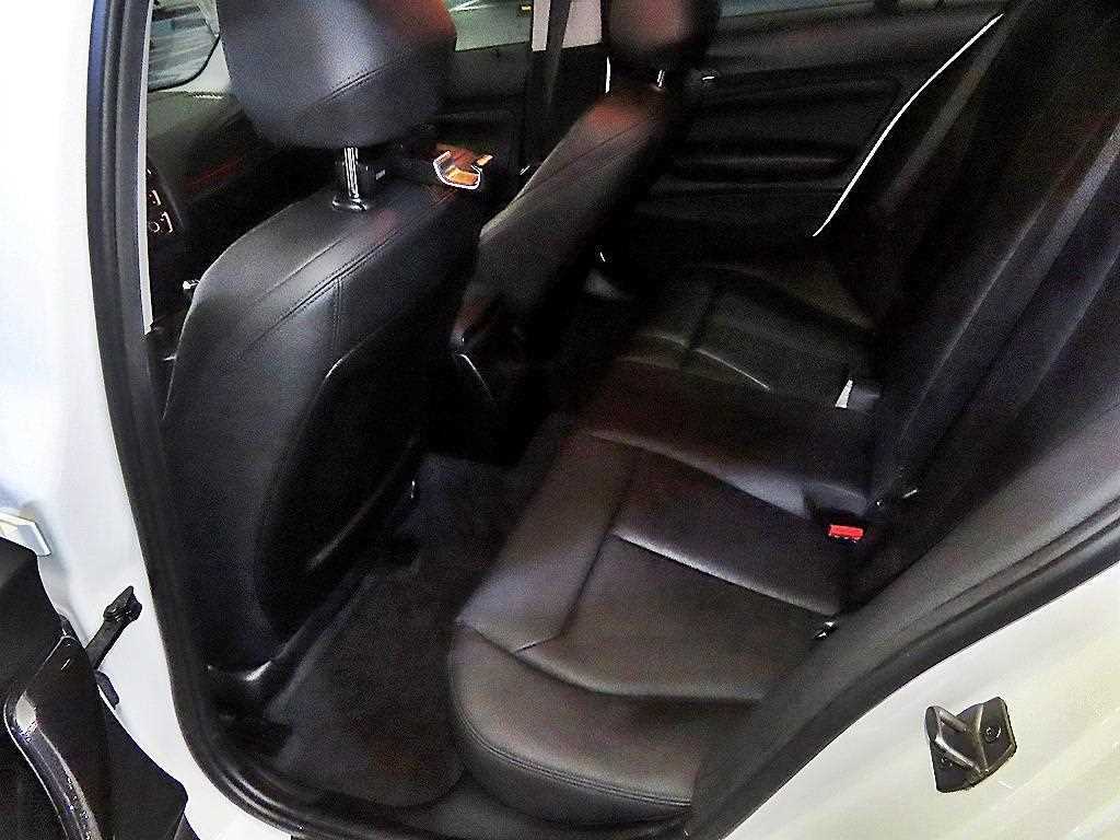 BMW 1-Series — photo 07