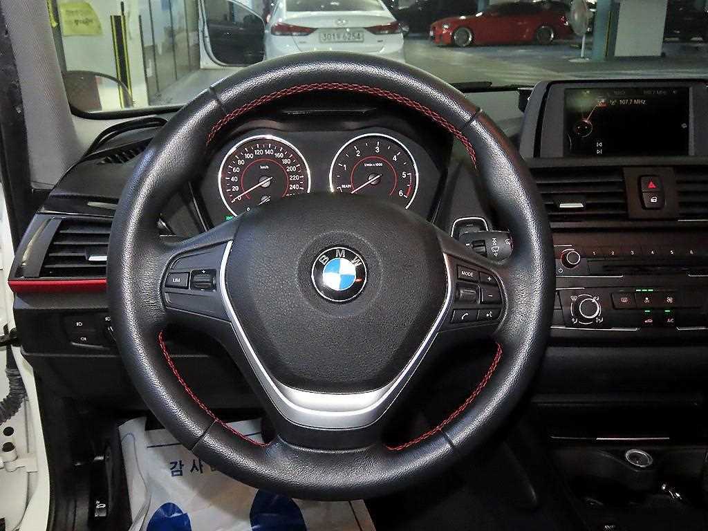 BMW 1-Series — photo 08