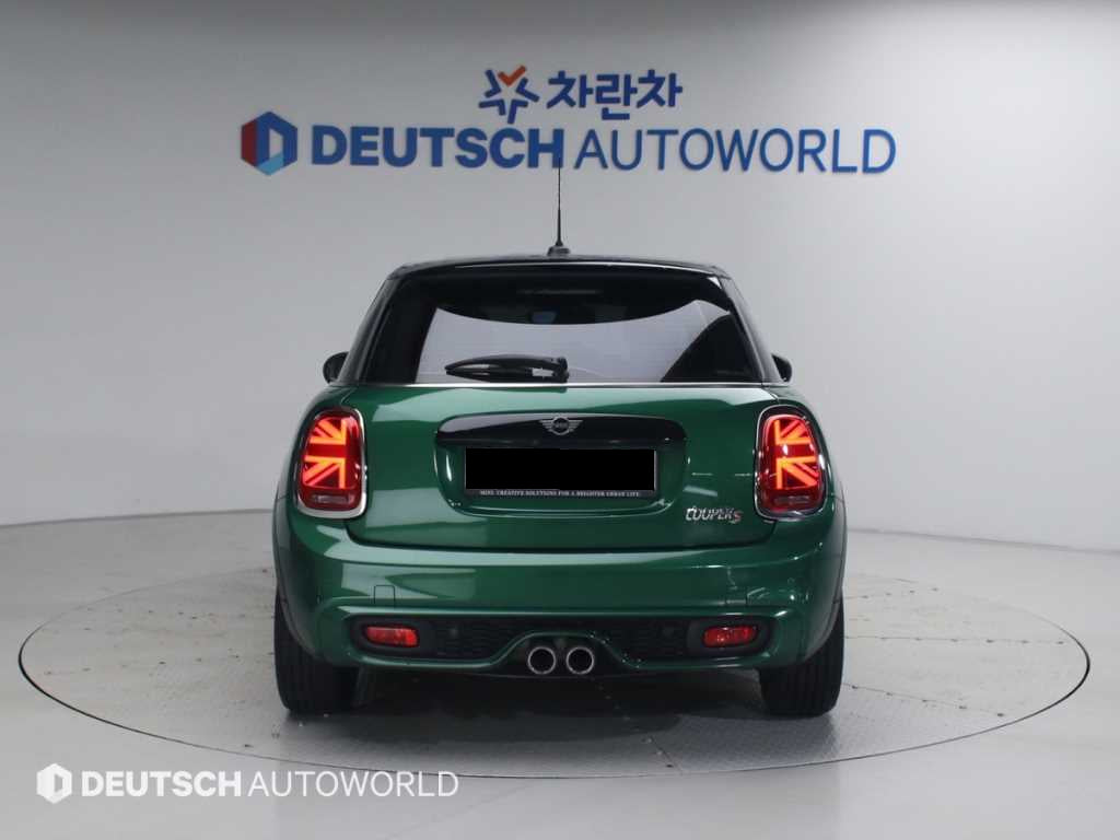 Mini Cooper — photo 04