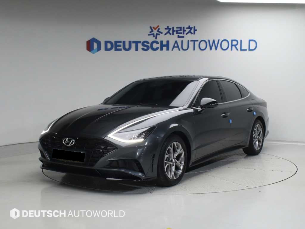 Hyundai Sonata — photo 01