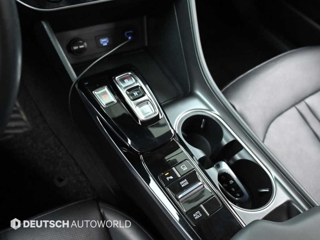 Hyundai Sonata — photo 09