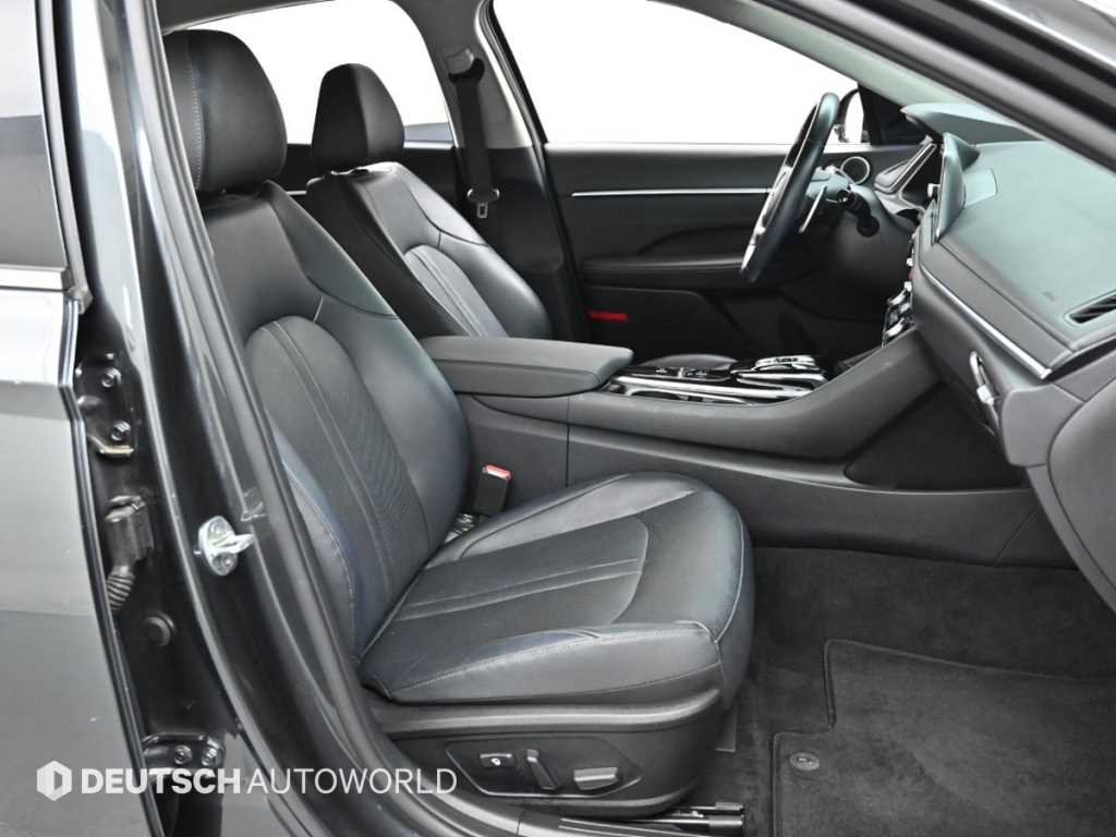 Hyundai Sonata — photo 10