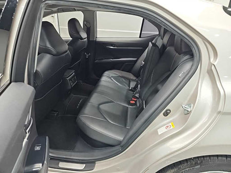 Toyota Camry — photo 12
