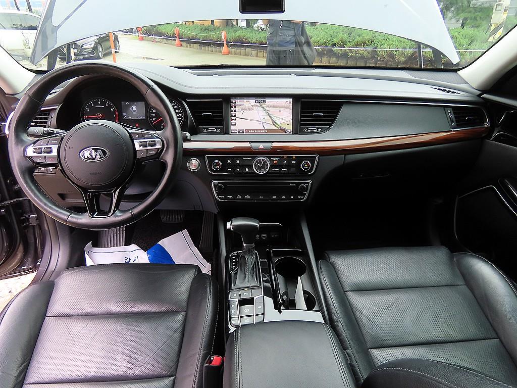 Kia K7 — photo 07
