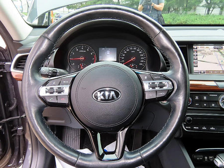 Kia K7 — photo 08
