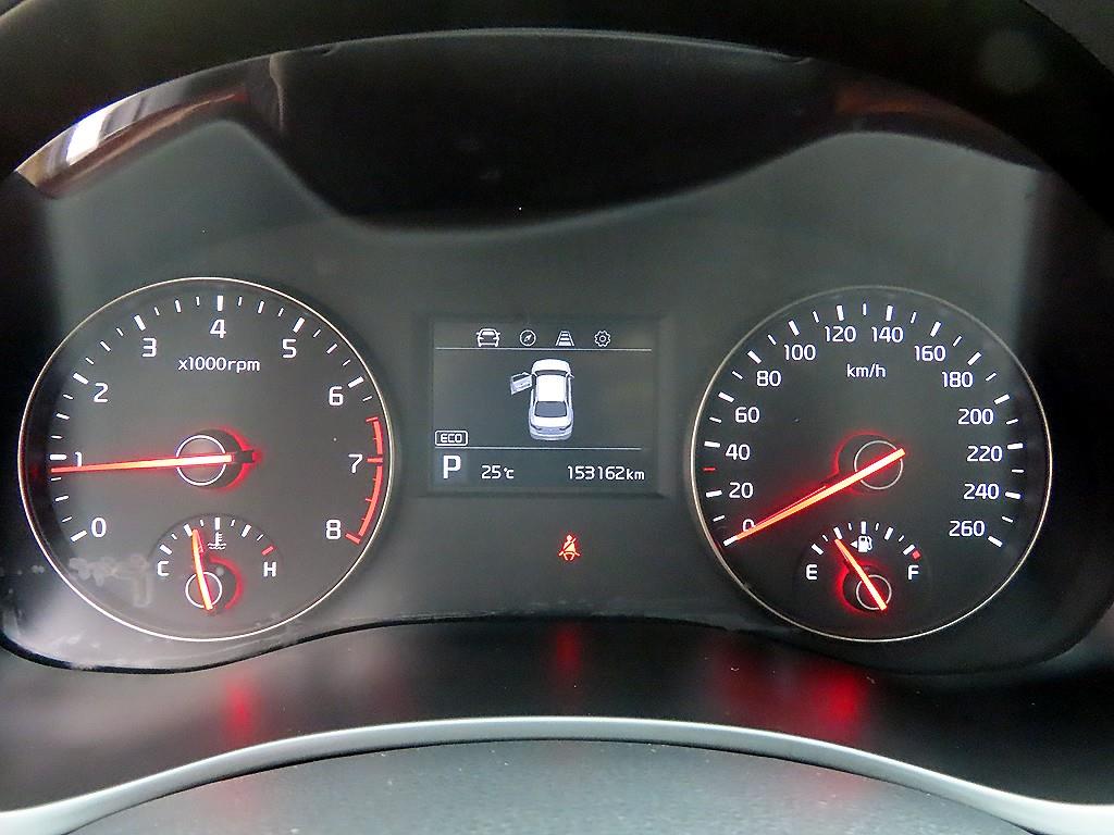 Kia K7 — photo 09