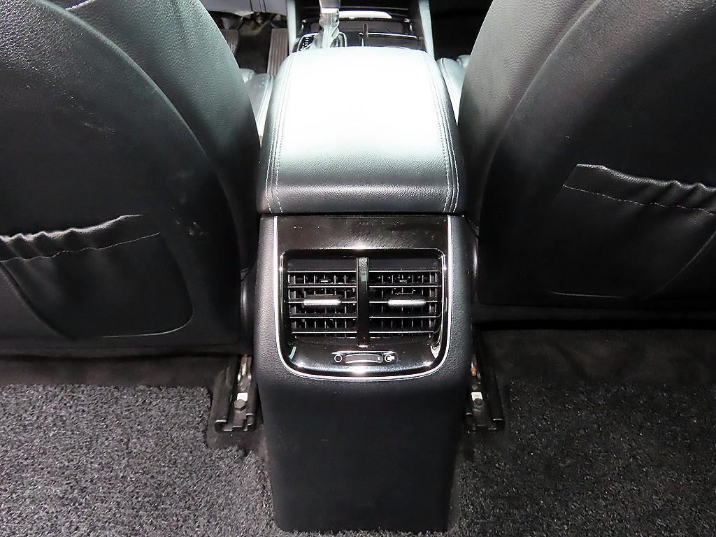 Kia K7 — photo 18