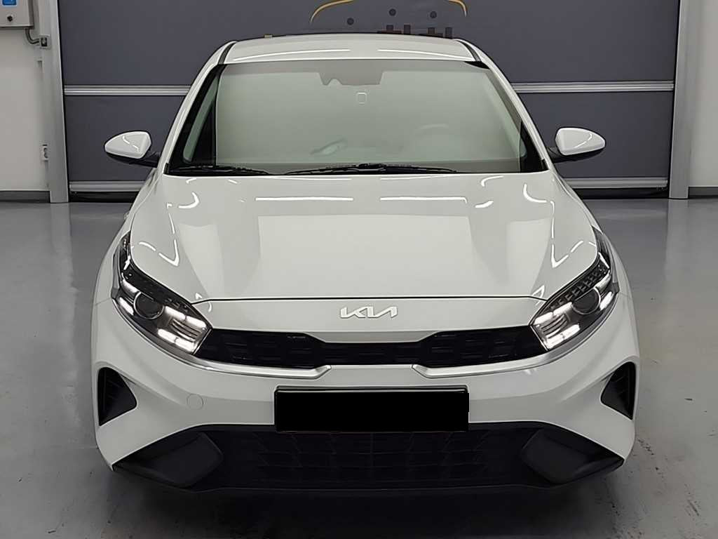 Kia K3 — photo 02