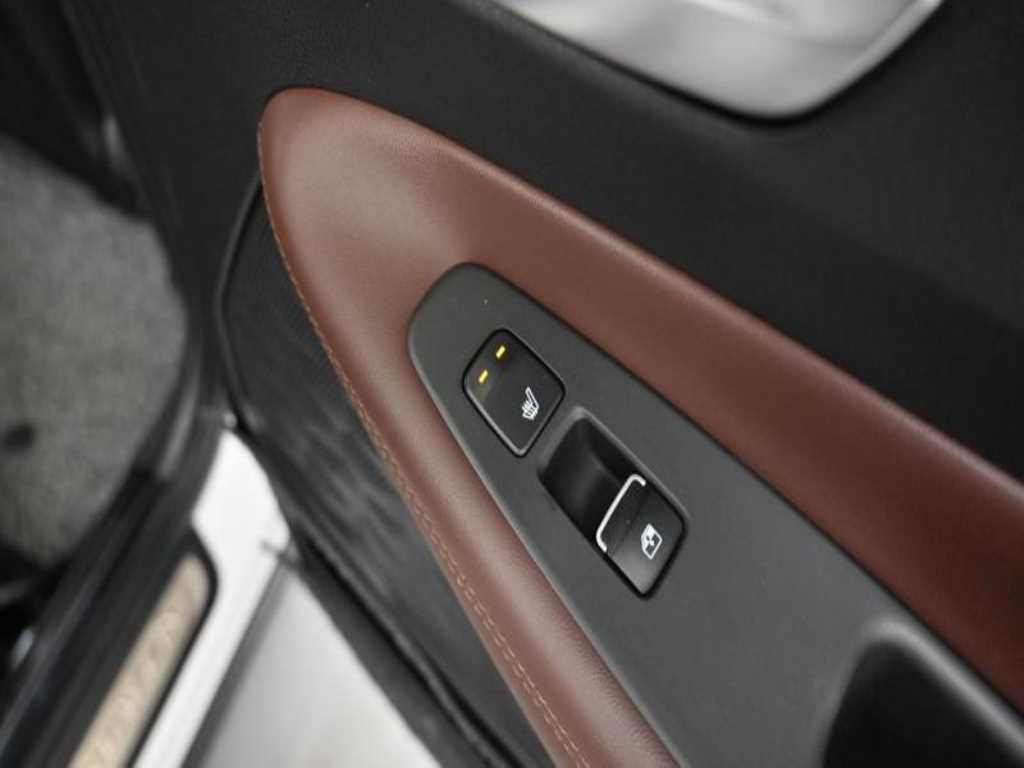 Hyundai Santafe — photo 18