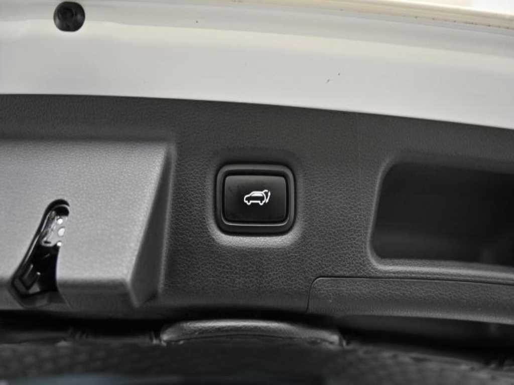 Hyundai Santafe — photo 20