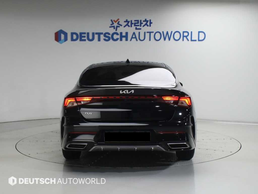 Kia K5 — photo 04