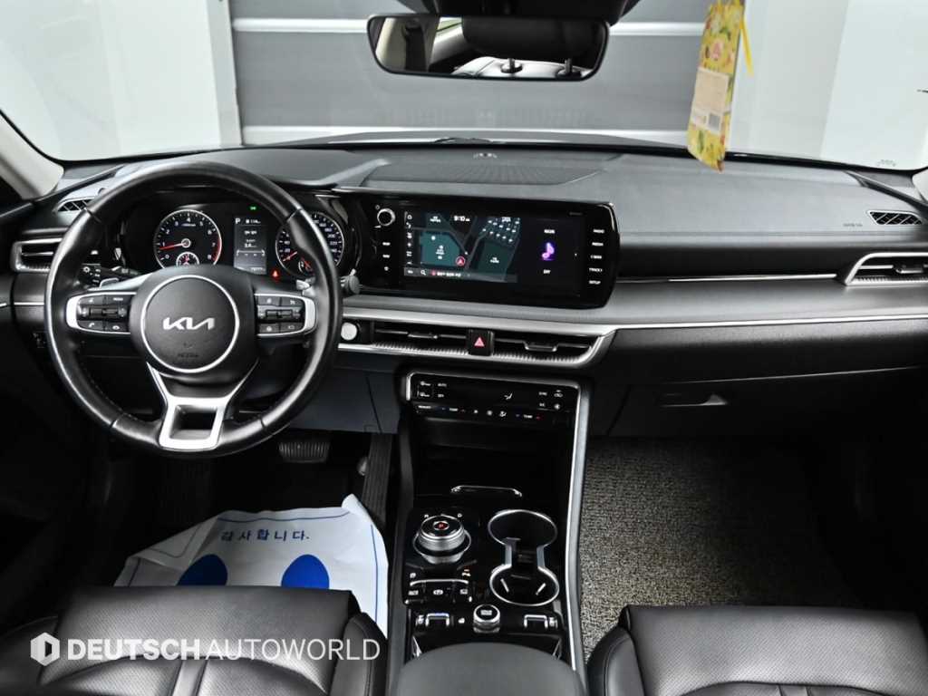 Kia K5 — photo 07