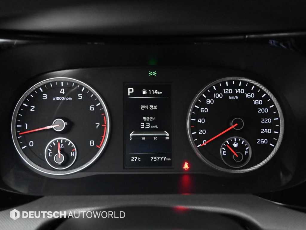 Kia K5 — photo 08