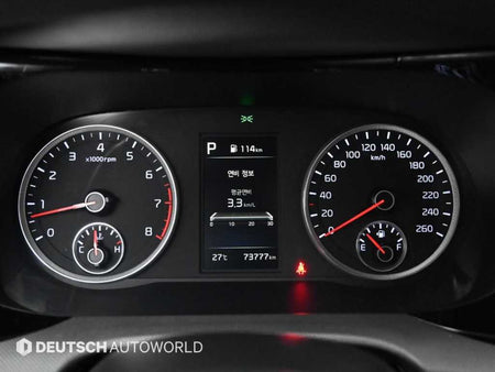 Kia K5 — photo 08