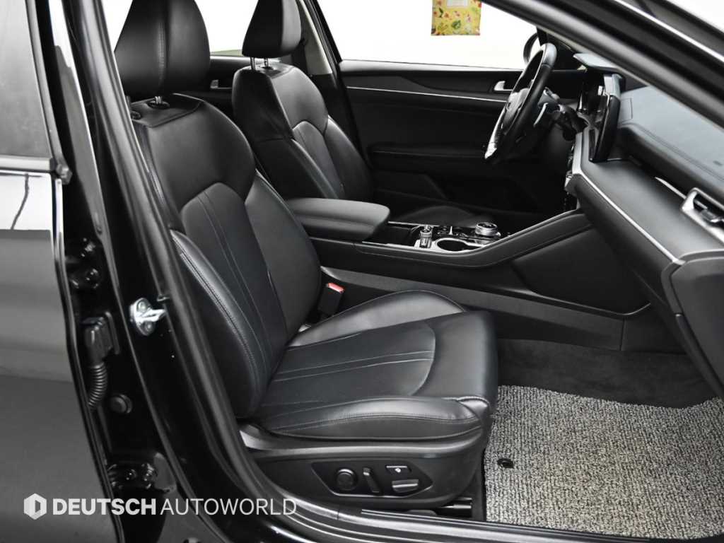 Kia K5 — photo 10