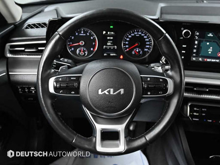 Kia K5 — photo 13