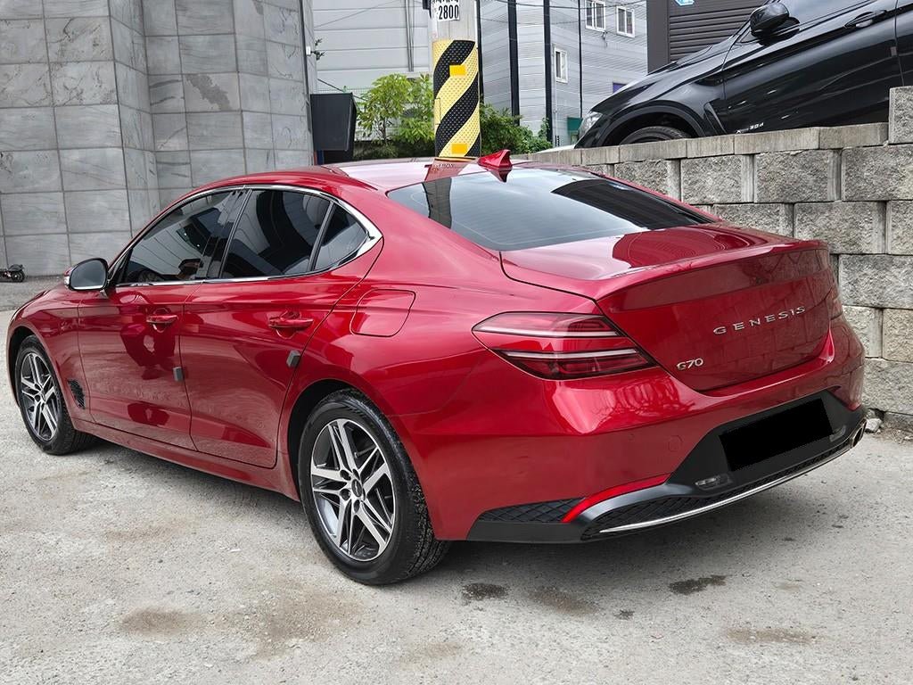 Genesis G70 — photo 03