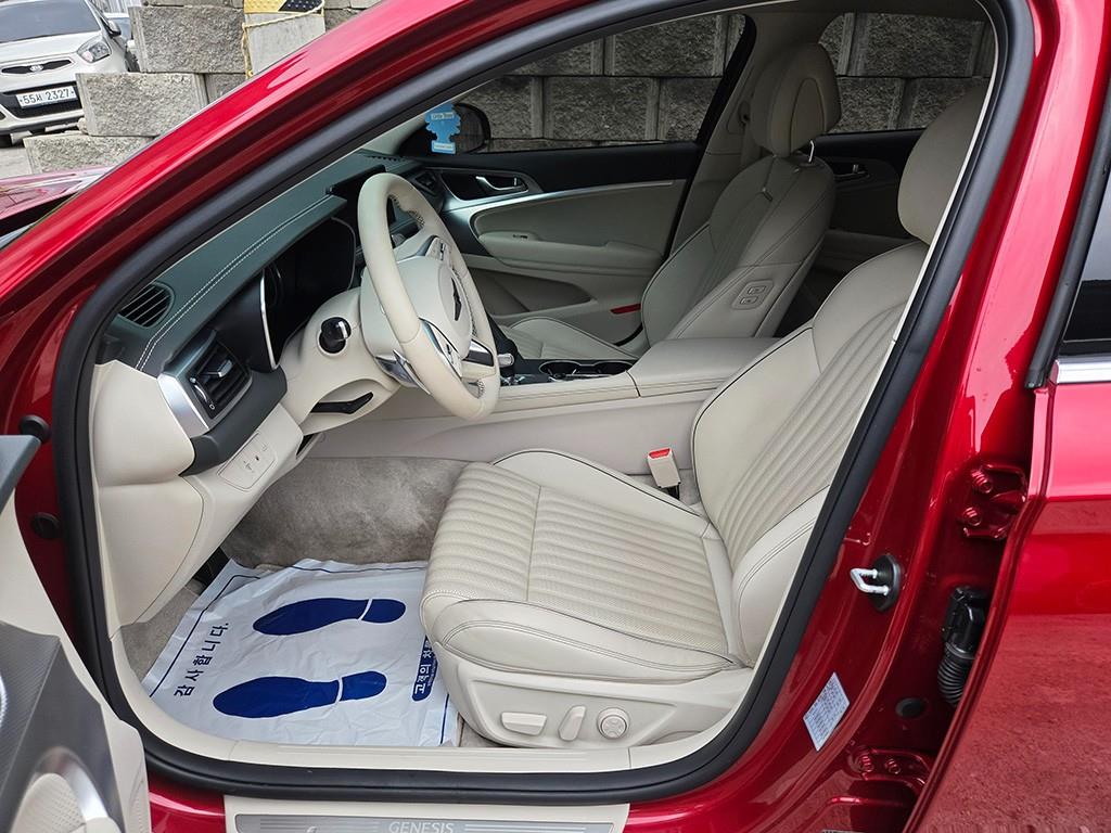 Genesis G70 — photo 05