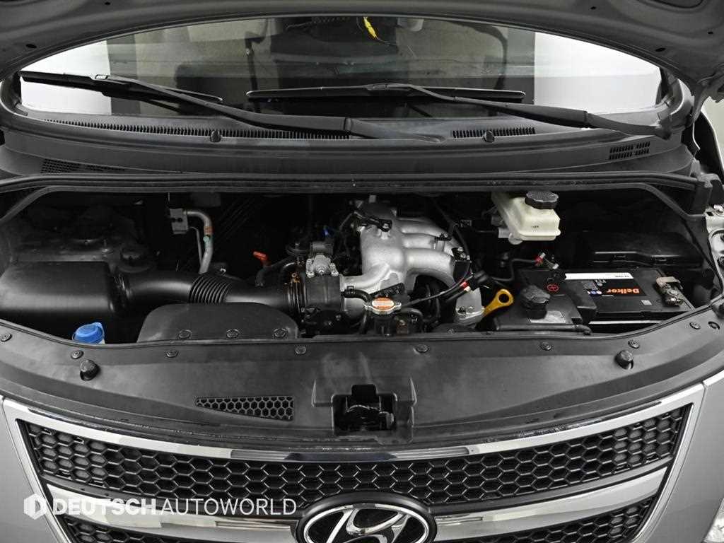 Hyundai Starex — photo 06