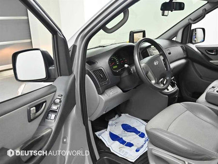 Hyundai Starex — photo 11