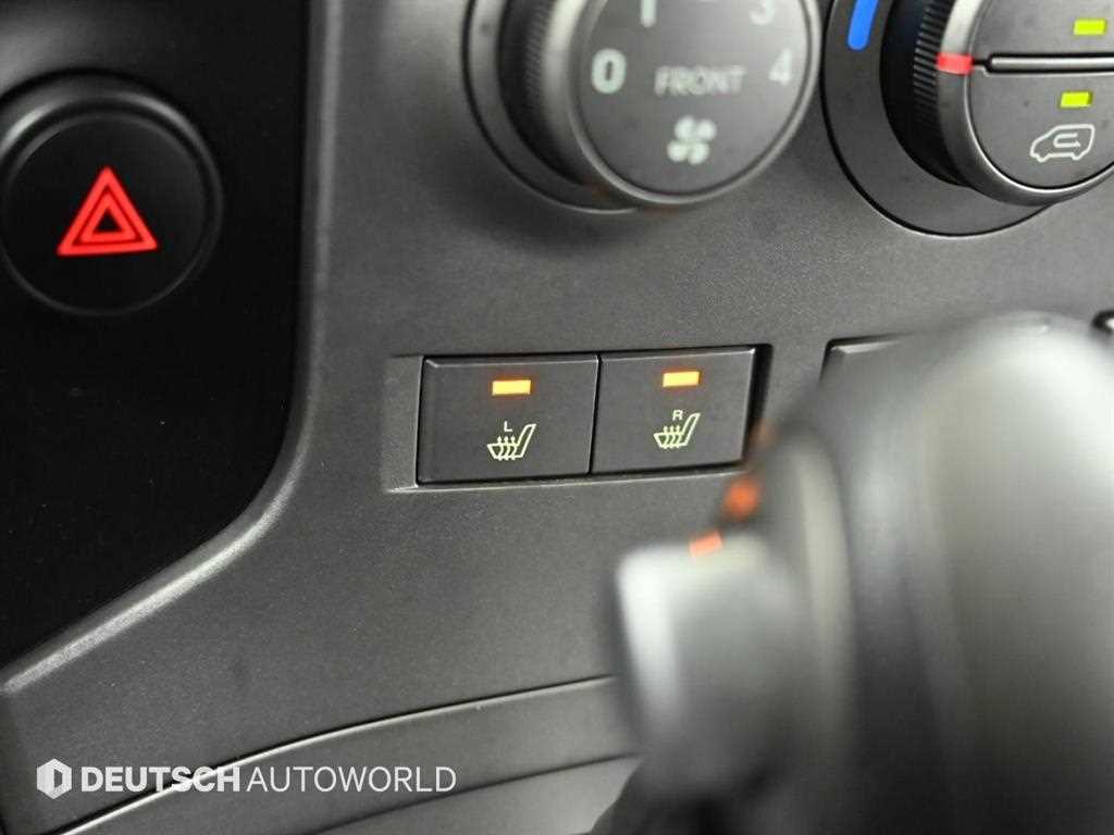 Hyundai Starex — photo 17