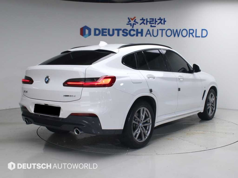 BMW X4 — photo 02