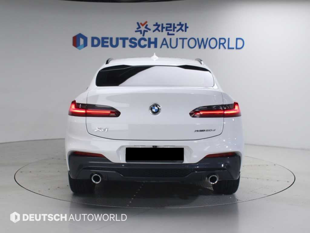 BMW X4 — photo 04