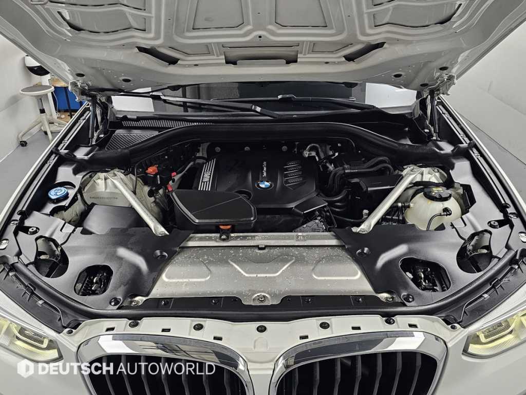 BMW X4 — photo 06
