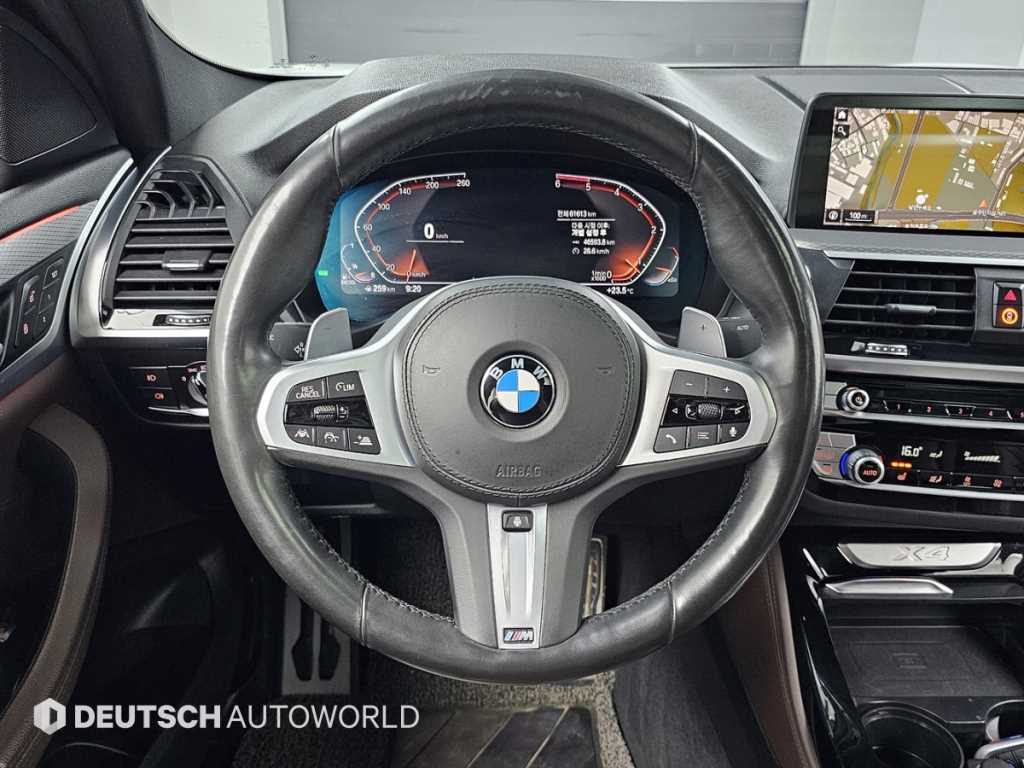 BMW X4 — photo 13