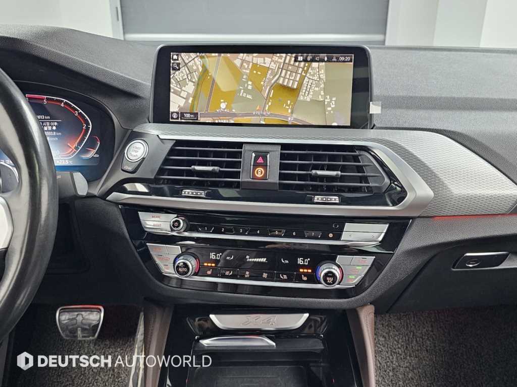 BMW X4 — photo 14