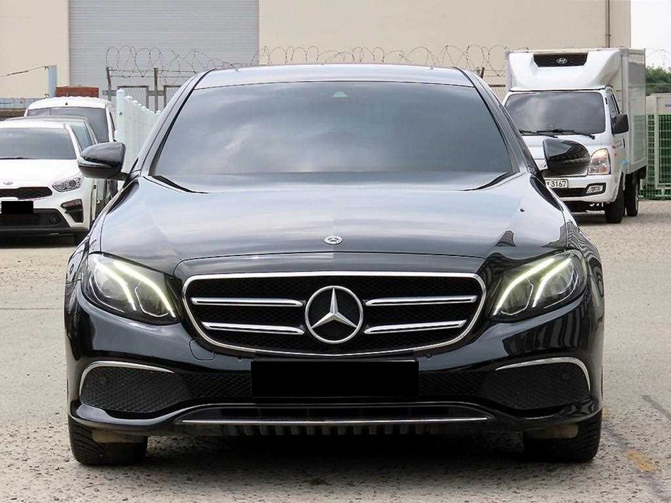 Mercedes-Benz E-Class — photo 02