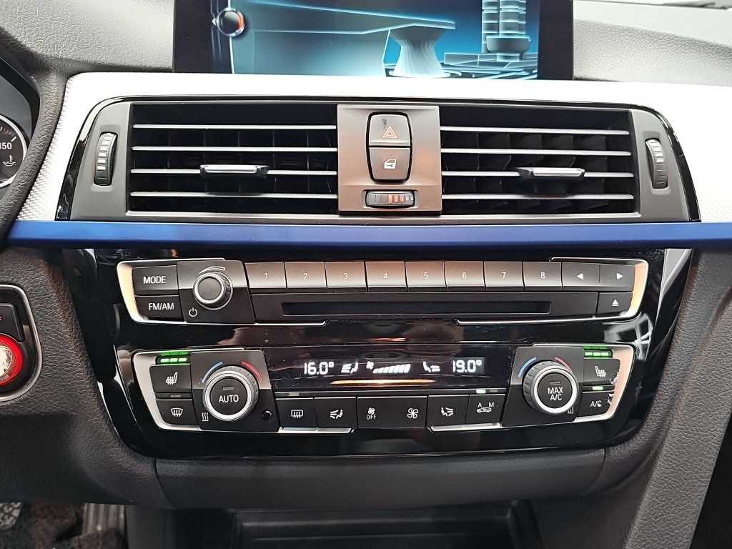 BMW 3-Series — photo 10