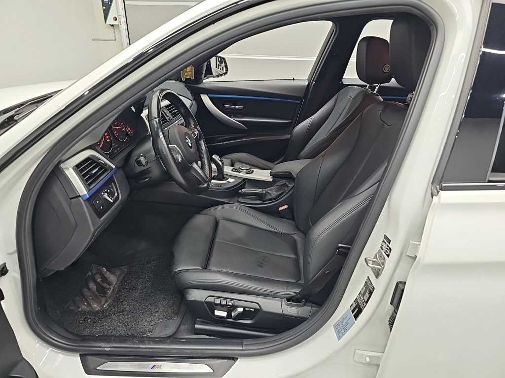 BMW 3-Series — photo 11