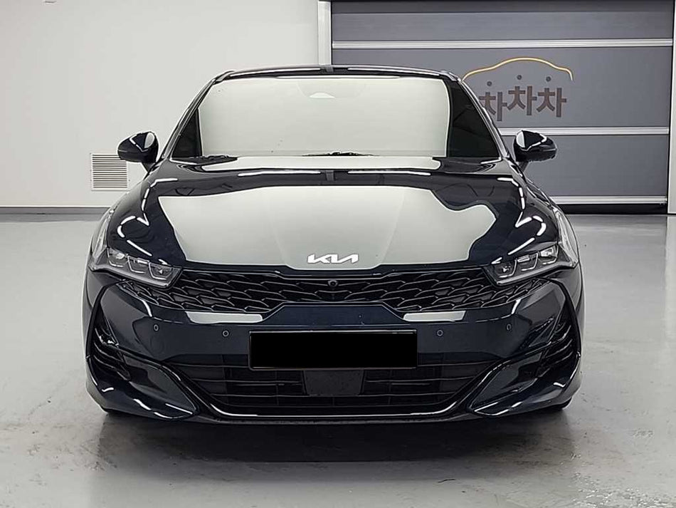 Kia K5 — photo 02