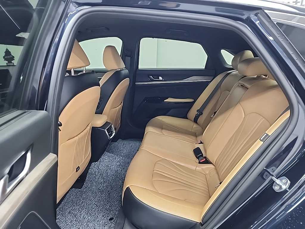Kia K5 — photo 12