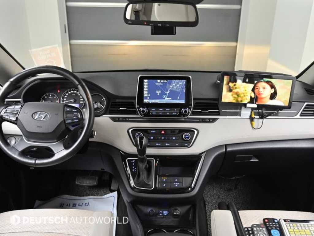 Hyundai Starex — photo 06