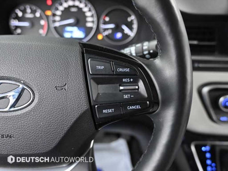 Hyundai Starex — photo 16