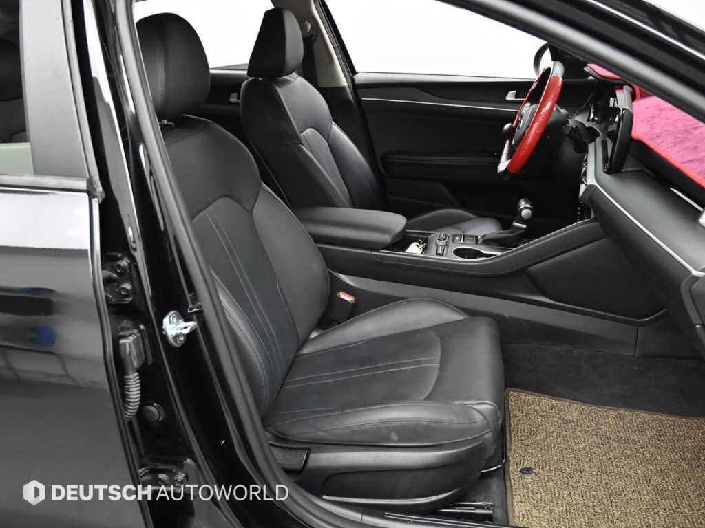 Kia K5 — photo 10