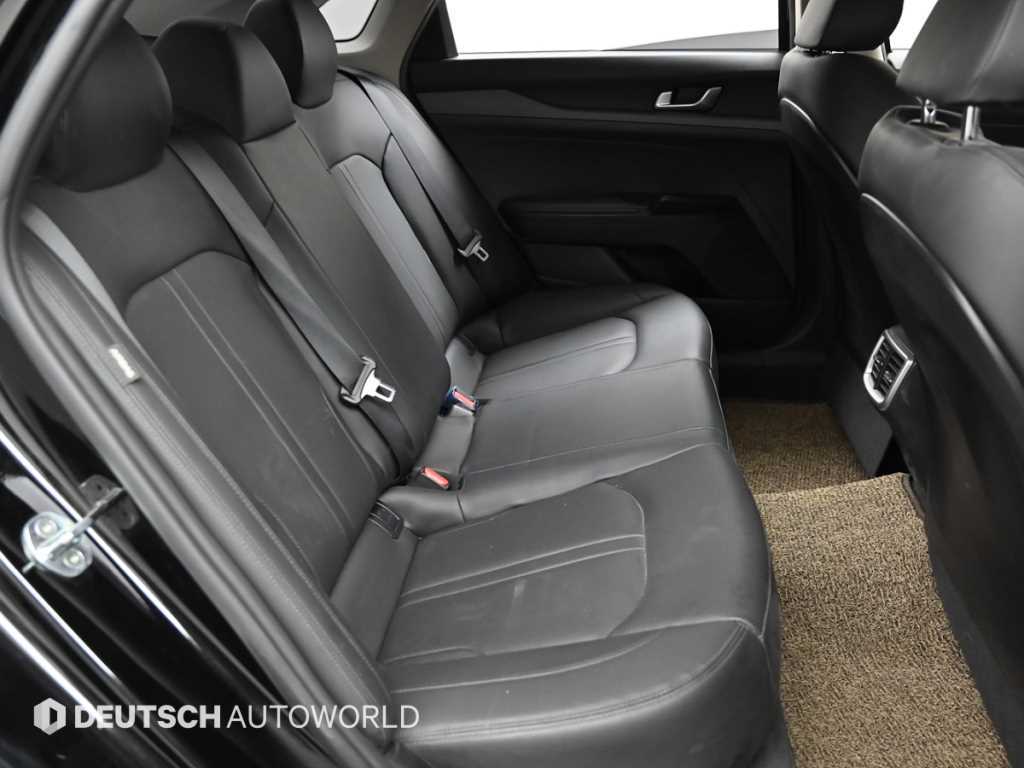 Kia K5 — photo 12