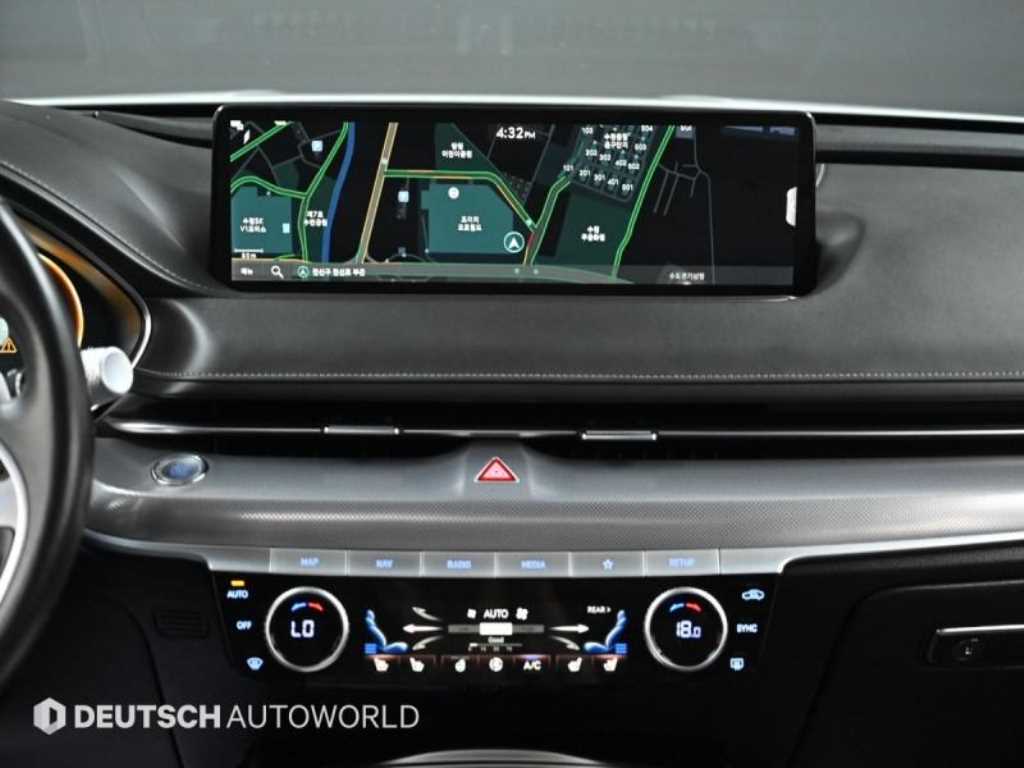 Genesis G80 — photo 14