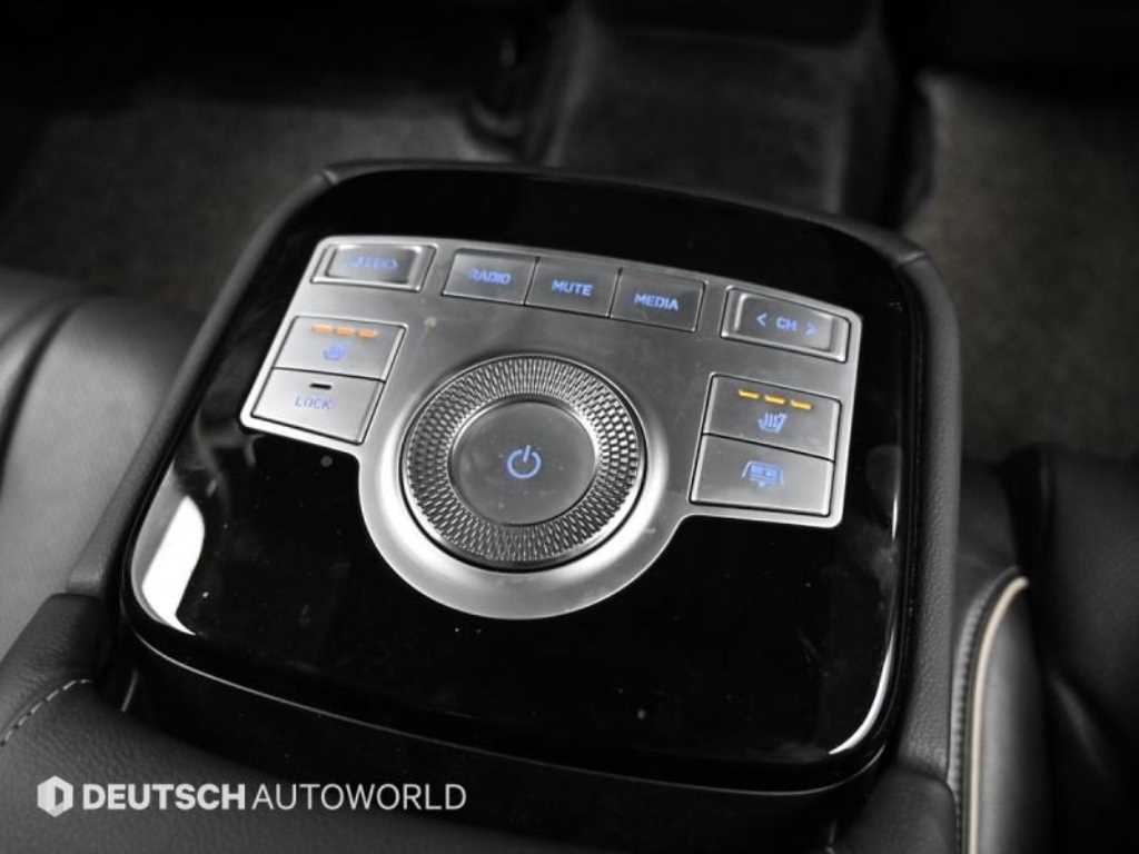 Genesis G80 — photo 16