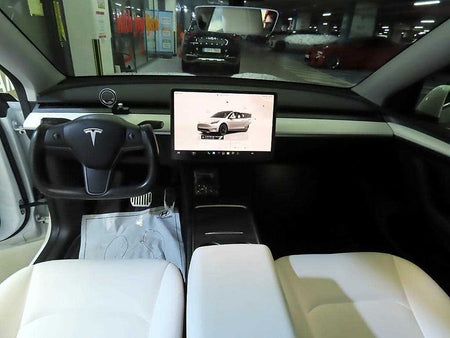 Tesla Model Y — photo 10