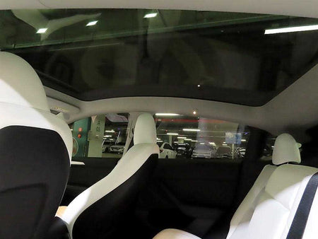 Tesla Model Y — photo 16